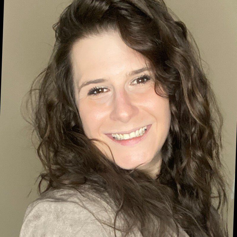 The life coach helping women build a new life - Alex Hart
