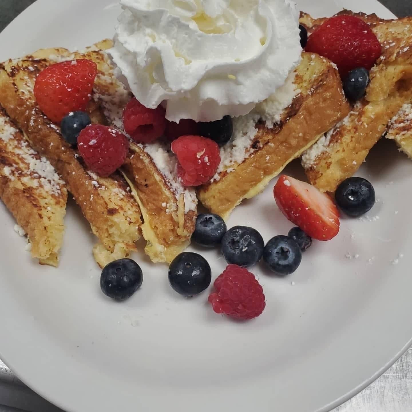 Homemade Delicious Food - Passek’s Classics Restaurant & Bakery