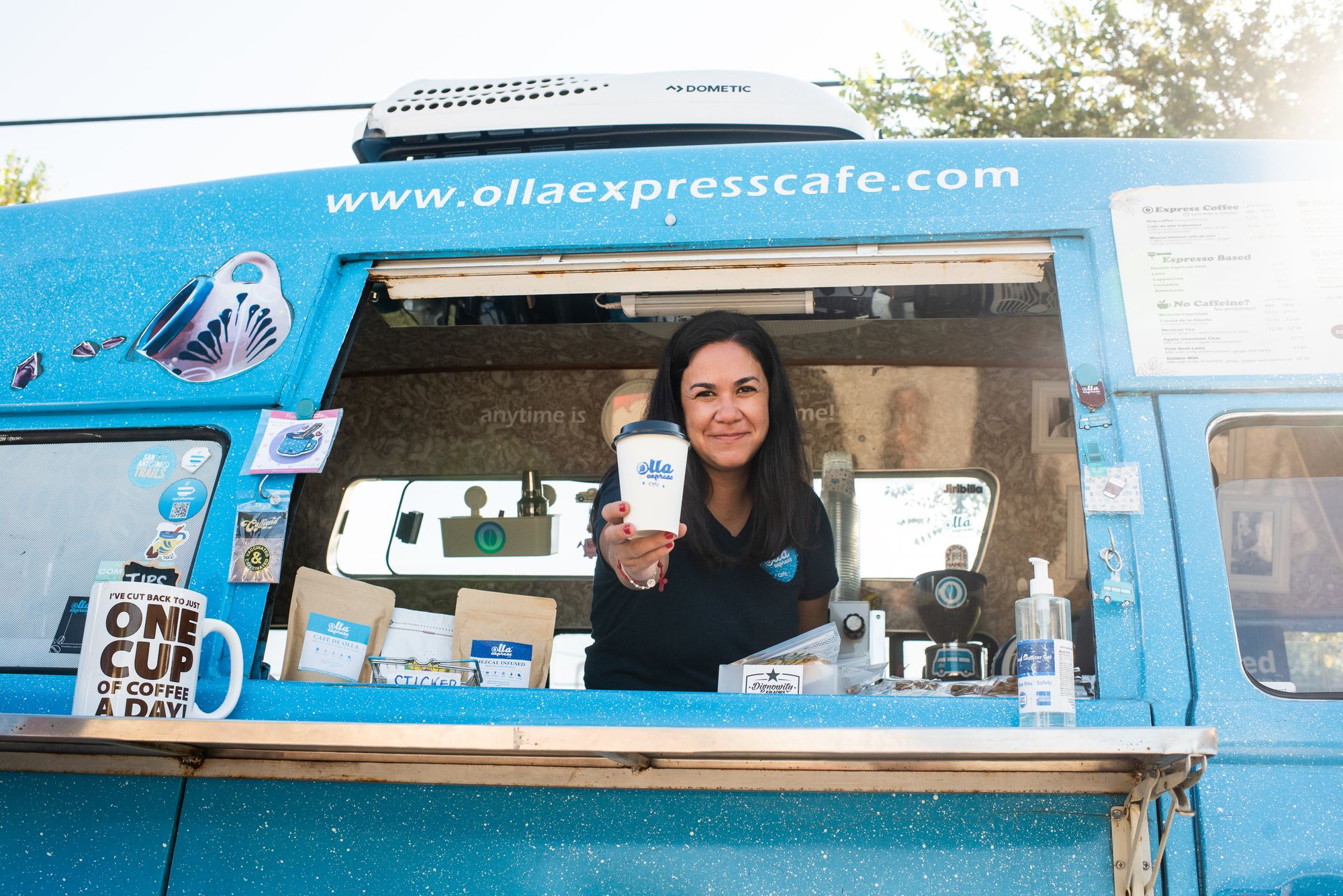 Coffee Bar on wheels of a VW Bus '89 - Olla Express Cafe