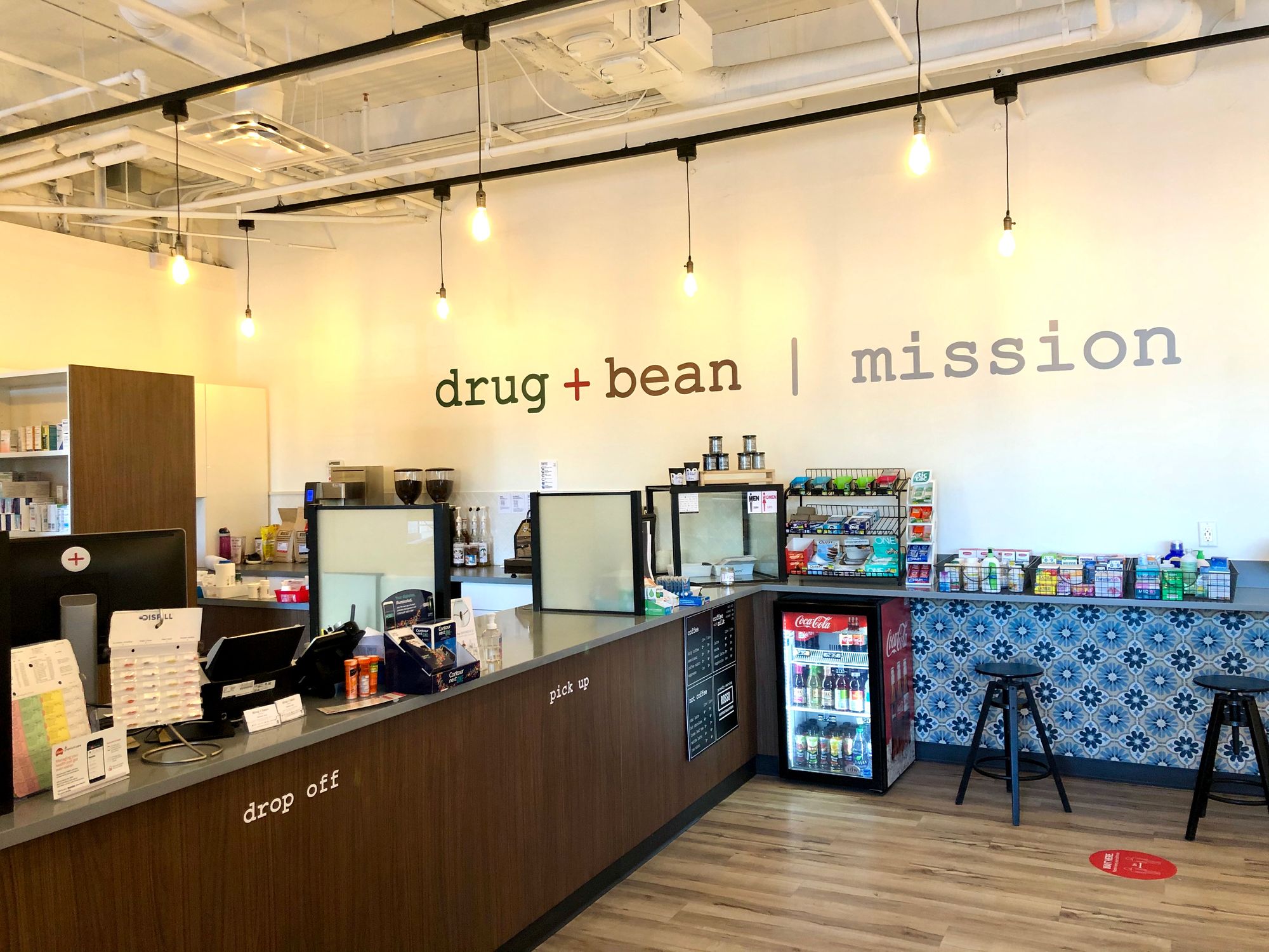 Neighbourhood Pharmacy & Coffee Shop - Drug + Bean - Mission