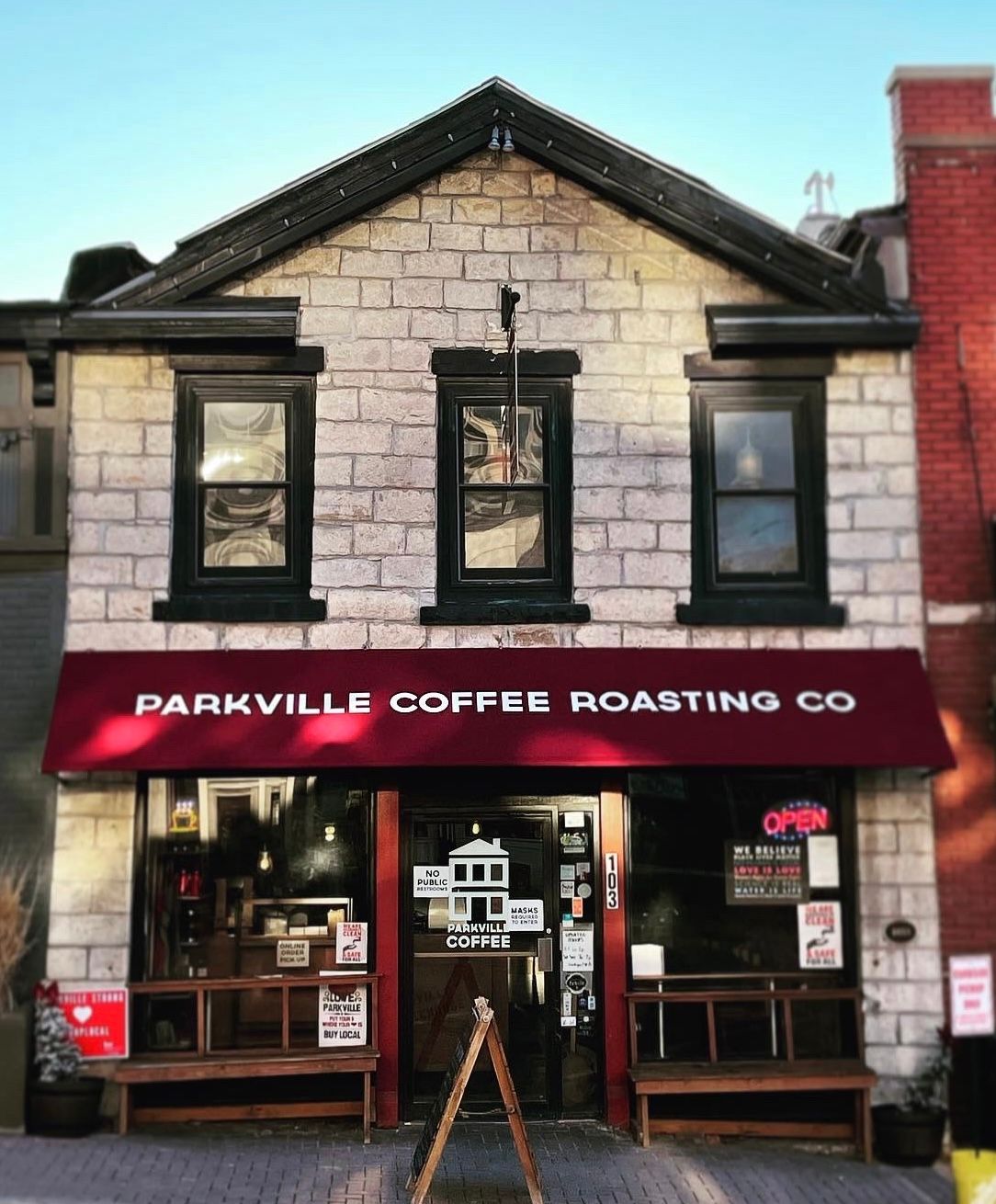 Cafe, Roasterie, Catering - Parkville Coffee Roasting Co.