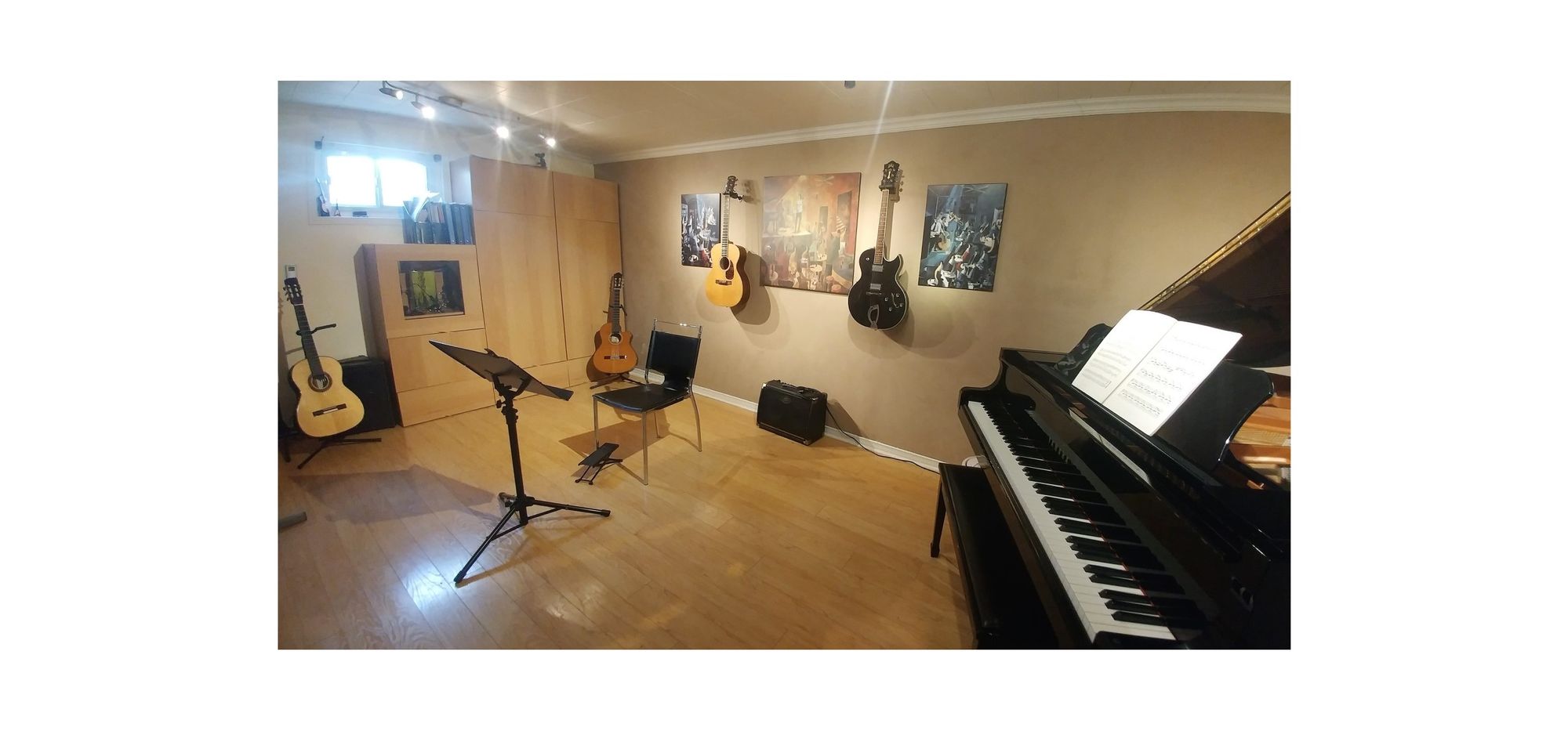 Offering Private Guitar & Piano Lessons - Mark Anderson