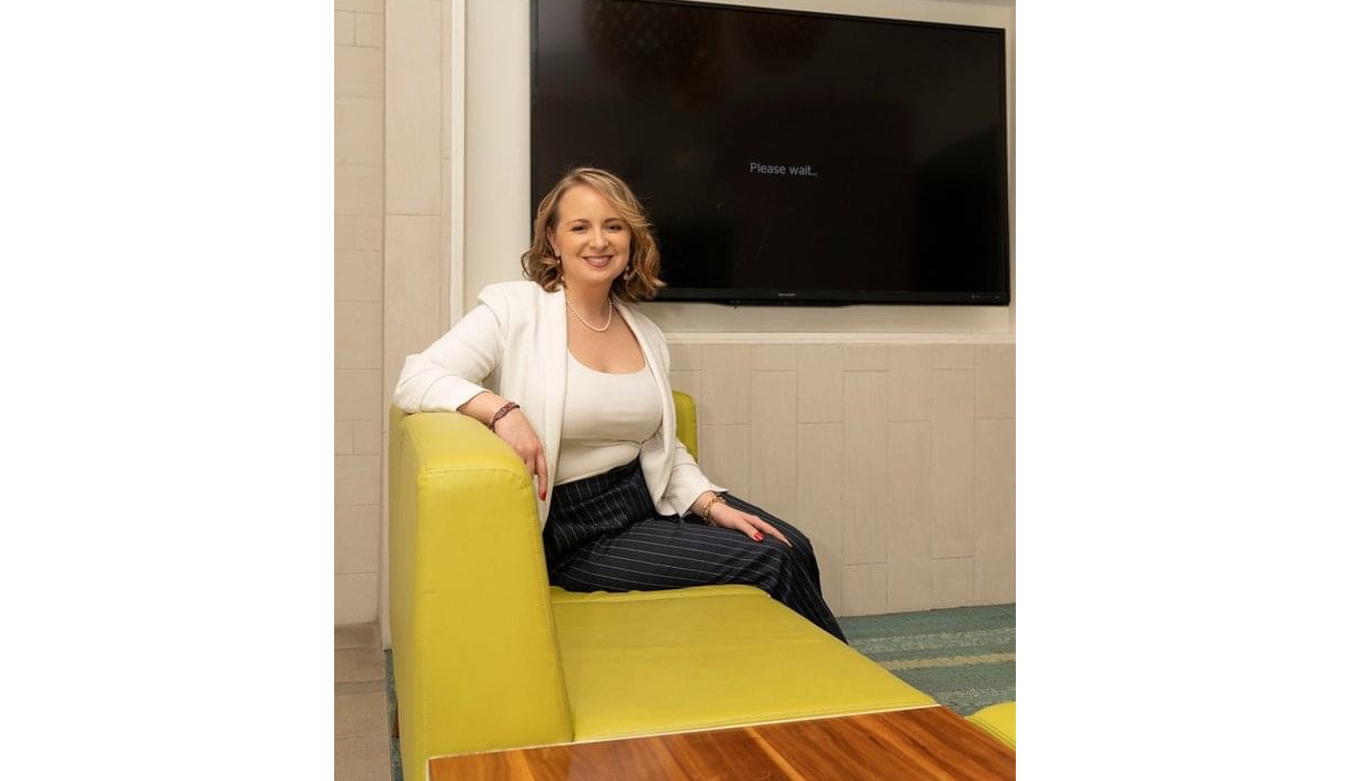 Hypnosis for Permanent Weight Loss - Leslie Thornton