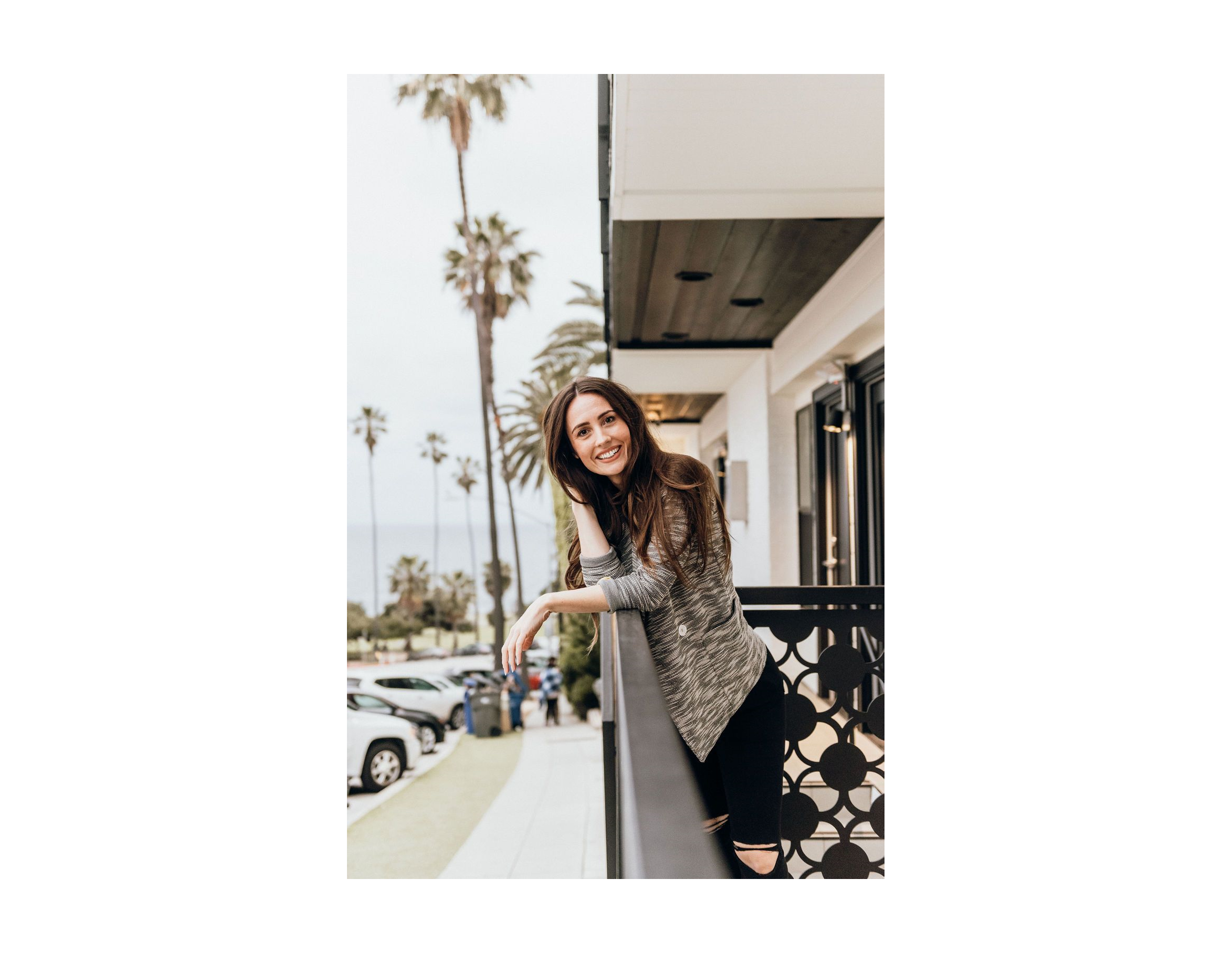 Shop Fapello: Your Go-To For Stylish Apparel